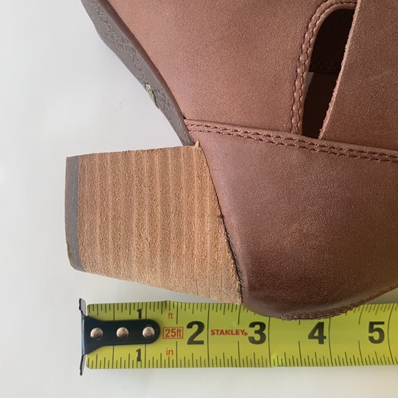 RARE Vionic Distressed Suede Leather Bootie: SIZE 8 - Picture 10 of 12